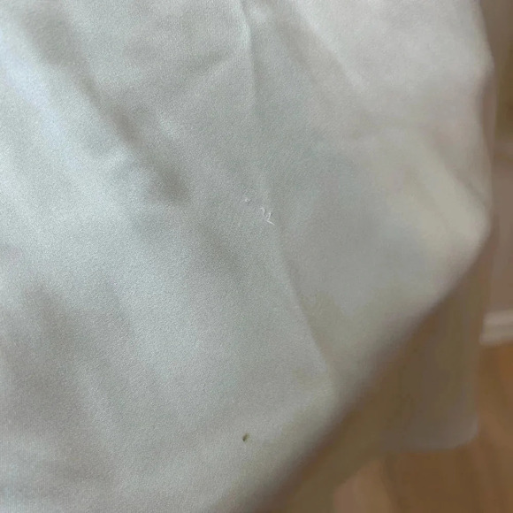 BOSS by Hugo Boss V neck flowy 3 quarter sleeve cream 100% silk blouse US 12/L - Picture 8 of 9